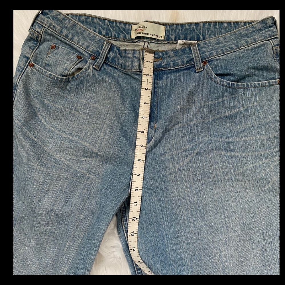 Levi's Light Wash Blue Mid Rise Bootcut Jeans 16L - Picture 15 of 16
